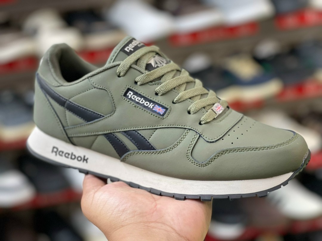 кроссовки reebok,кроссовки мужские reebok,мужские повседневные кроссовки gl1100 reebok серый,кроссовки reebok classic,кроссовки