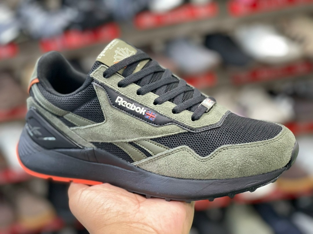 кроссовки reebok,кроссовки мужские reebok,мужские повседневные кроссовки gl1100 reebok серый,кроссовки reebok classic,кроссовки