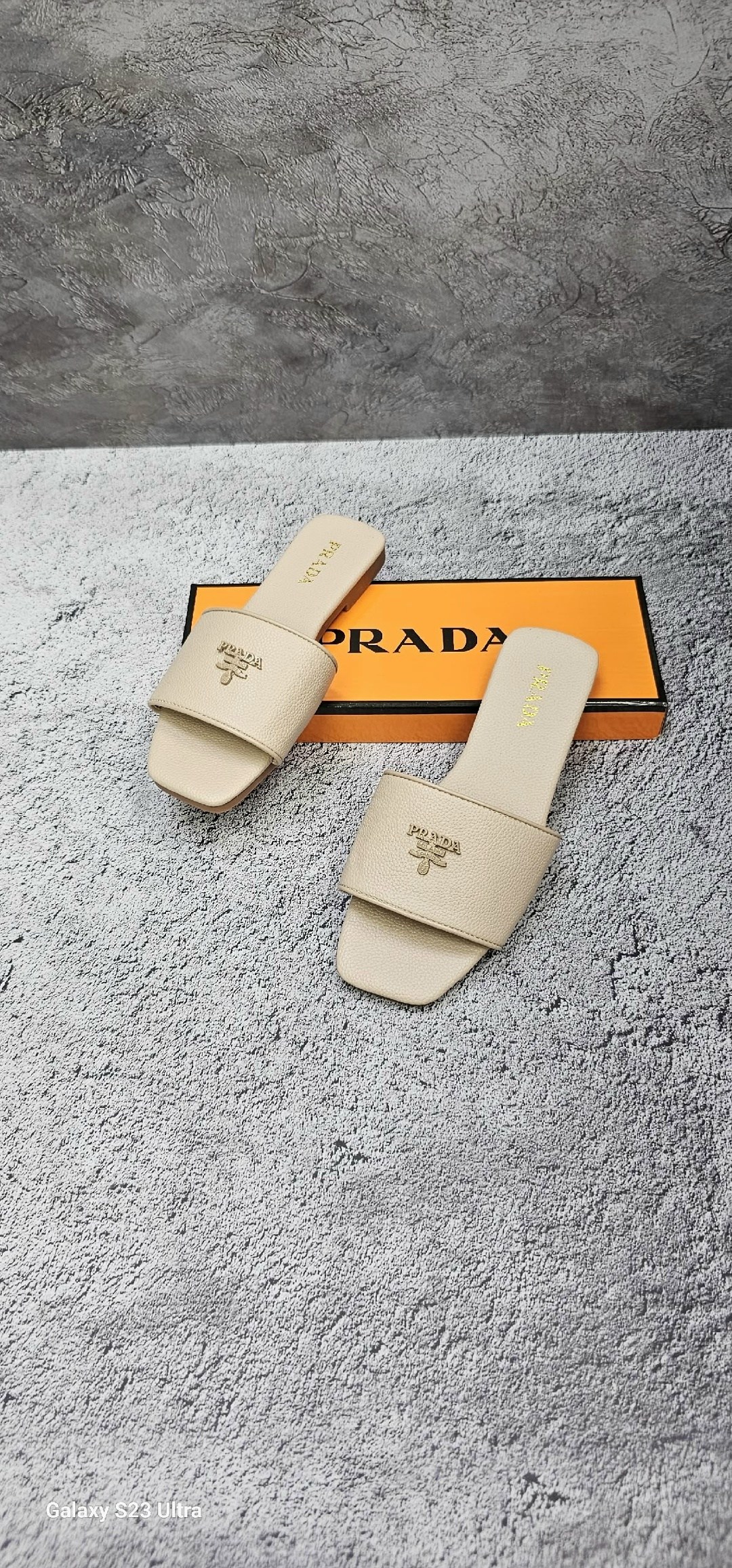 шлепки прада женские,женские шлепанцы prada,шлепки прада,шлепанцы prada,женские шлепанцы