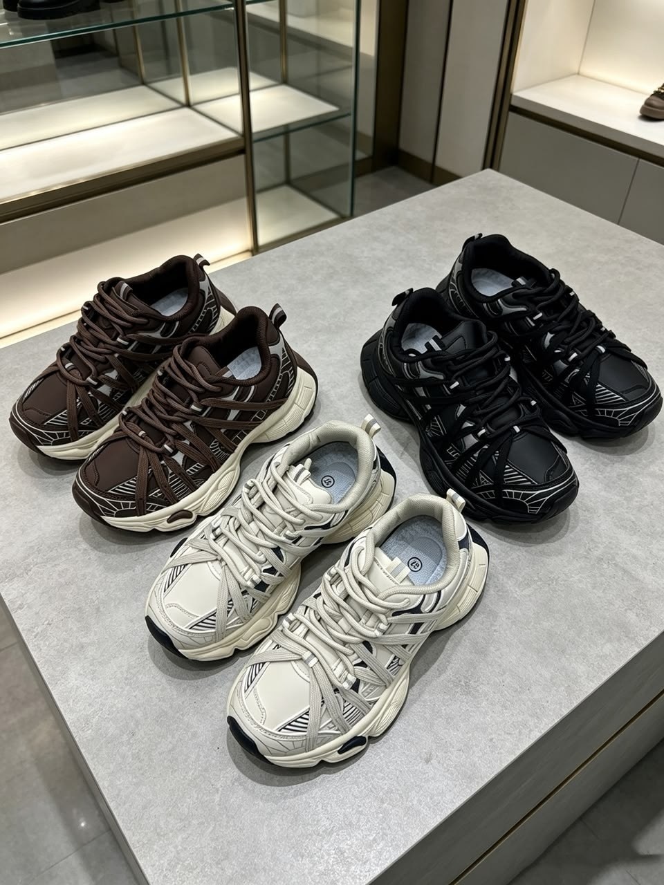 кроссовки balenciaga,кроссовки женские balenciaga,мужские кроссовки balenciaga track в стиле баленсиага черные многослойная подошва,кроссовки balenciaga track,кроссовки