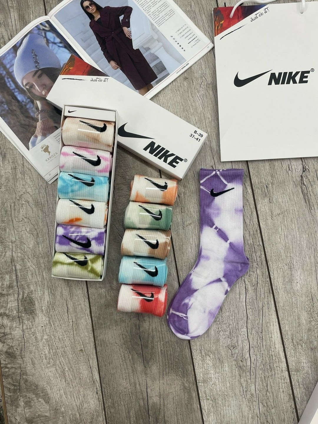 подарочный набор женский носки,носки набор,набор женские носки,носки nike разноцветные подарочный набор с духами,комплект носков nike