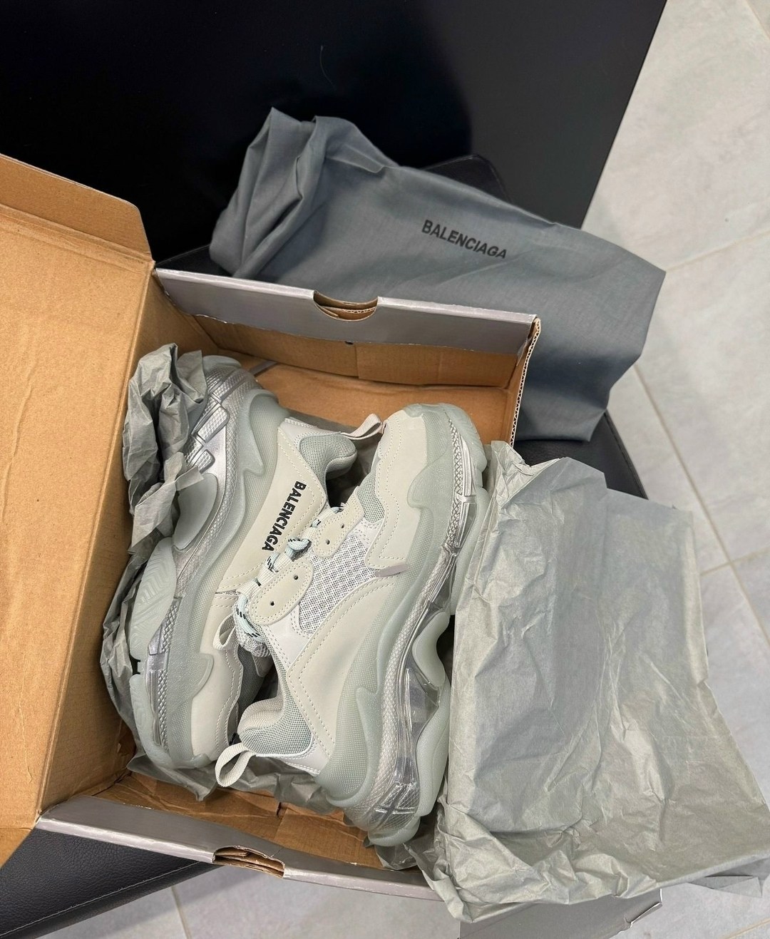 balenciaga triple s clear sole,кроссовки balenciaga,кроссовки balenciaga triple s clear sole,кроссовки balenciaga triple s,женские кроссовки balenciaga