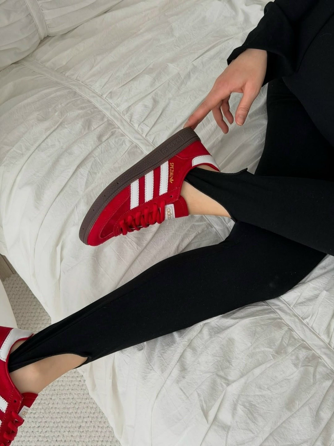 ,кроссовки adidas spezial,adidas gazelle red,адидас газели мужские красные,adidas кроссовки