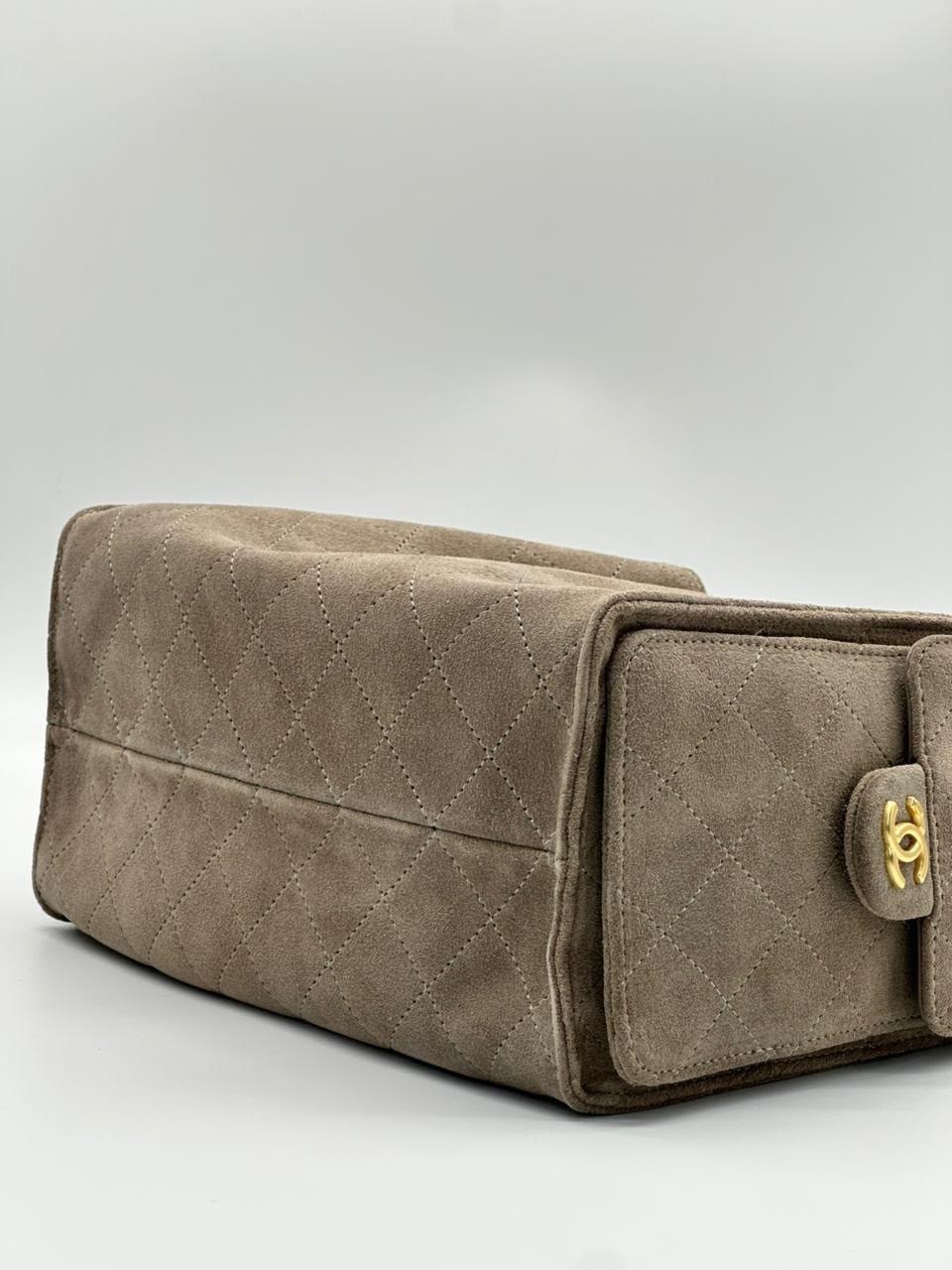 замшевая сумка chanel 25 medium бежевая,серая замшевая сумка chanel 25 small,замшевые женские сумки chanel,сумка chanel,женская замшевая сумка chanel 25 small