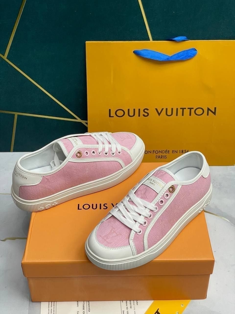 кеды louis vuitton,louis vuitton кроссовки,кроссовки женские louis vuitton,кроссовки кеды louis vuitton,кеды louis vuitton stellar