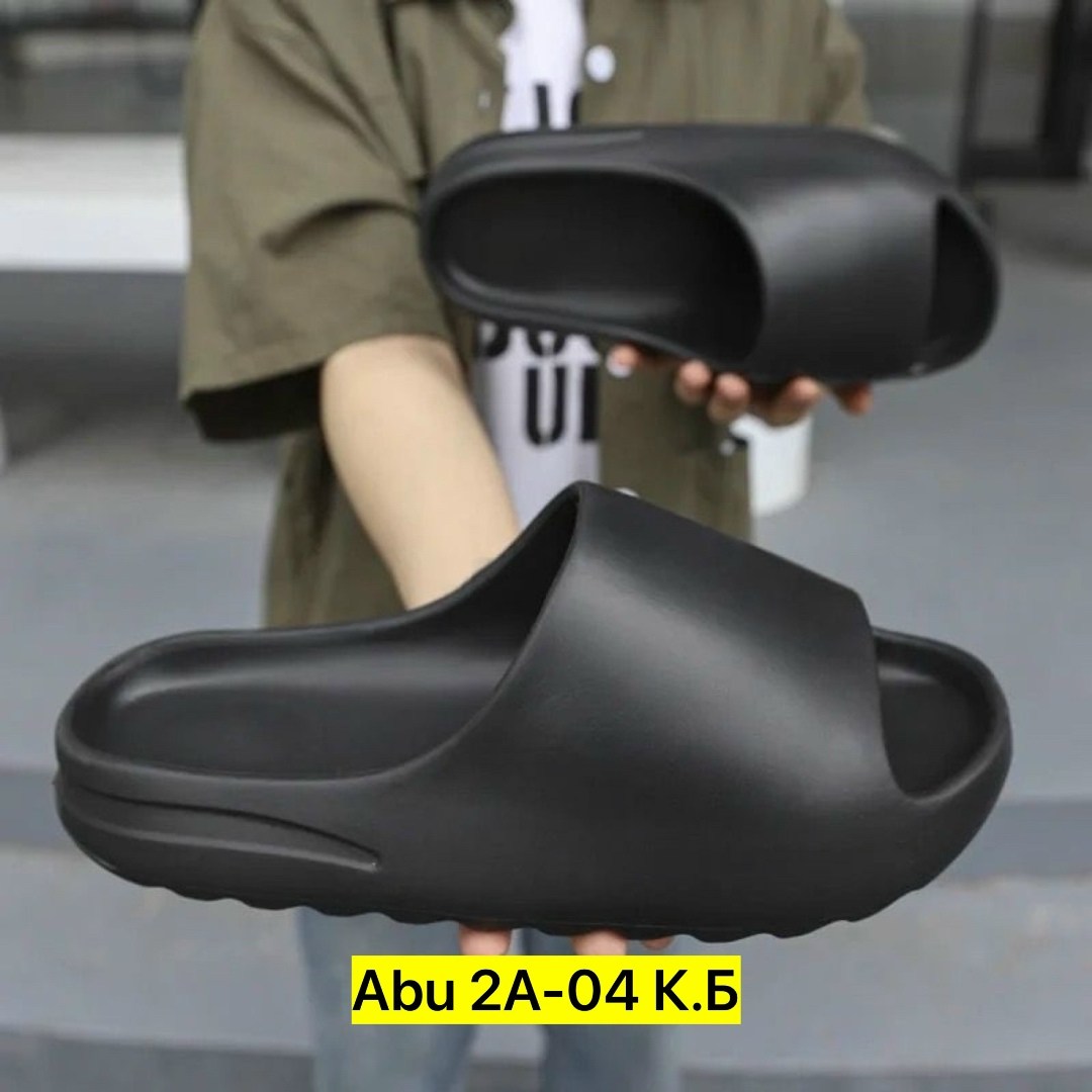 шлепки yeezy slide,шлепанцы унисекс,модные тапочки,резиновые тапочки тренд 2026,тапочки yeezy slide бежевые