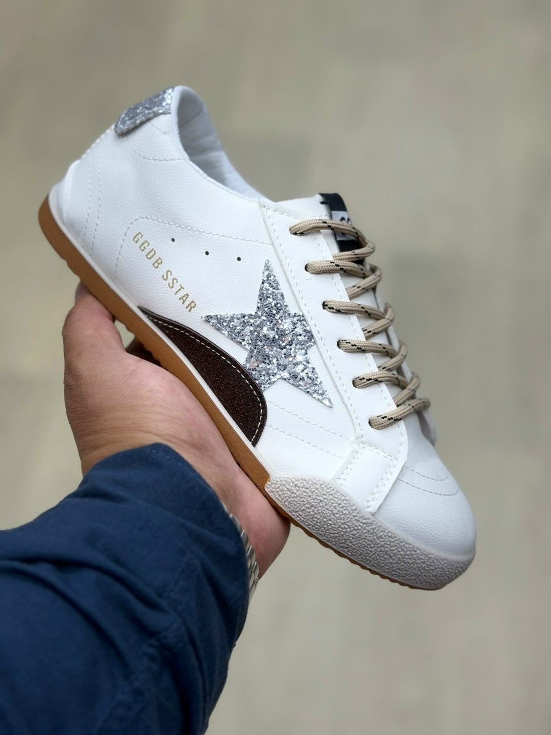 ,кроссовки golden goose,кожаные кроссовки golden goose super star,golden goose кеды hi star на платформе черный,кроссовка мужской