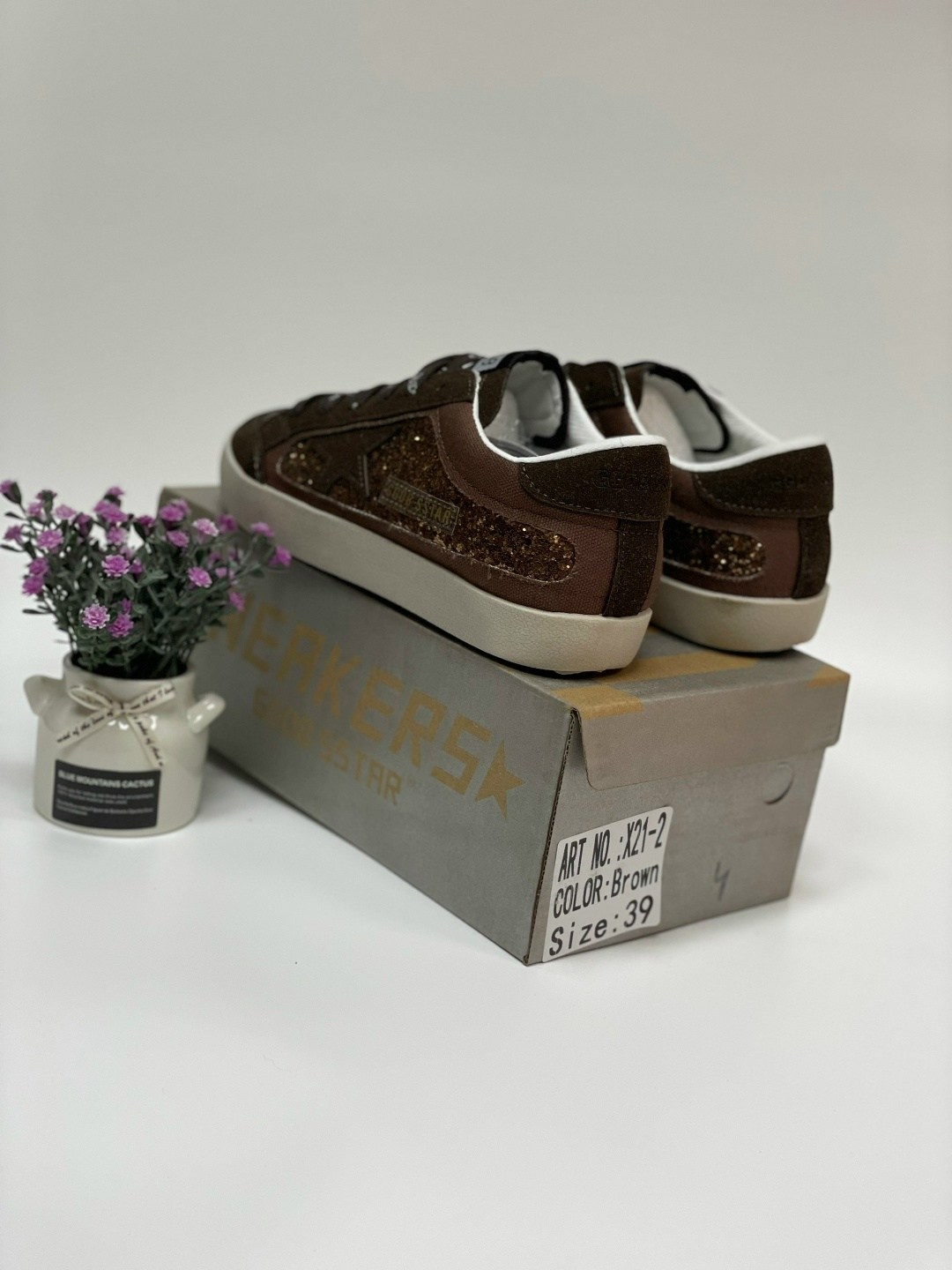 ,женская ,женские кроссовки,обуви,кеды golden goose