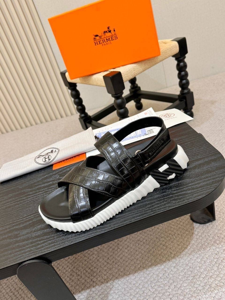 сандалии hermes,hermes сандалии мужские,босоножки hermes,hermes шлепанцы,сандали hermes