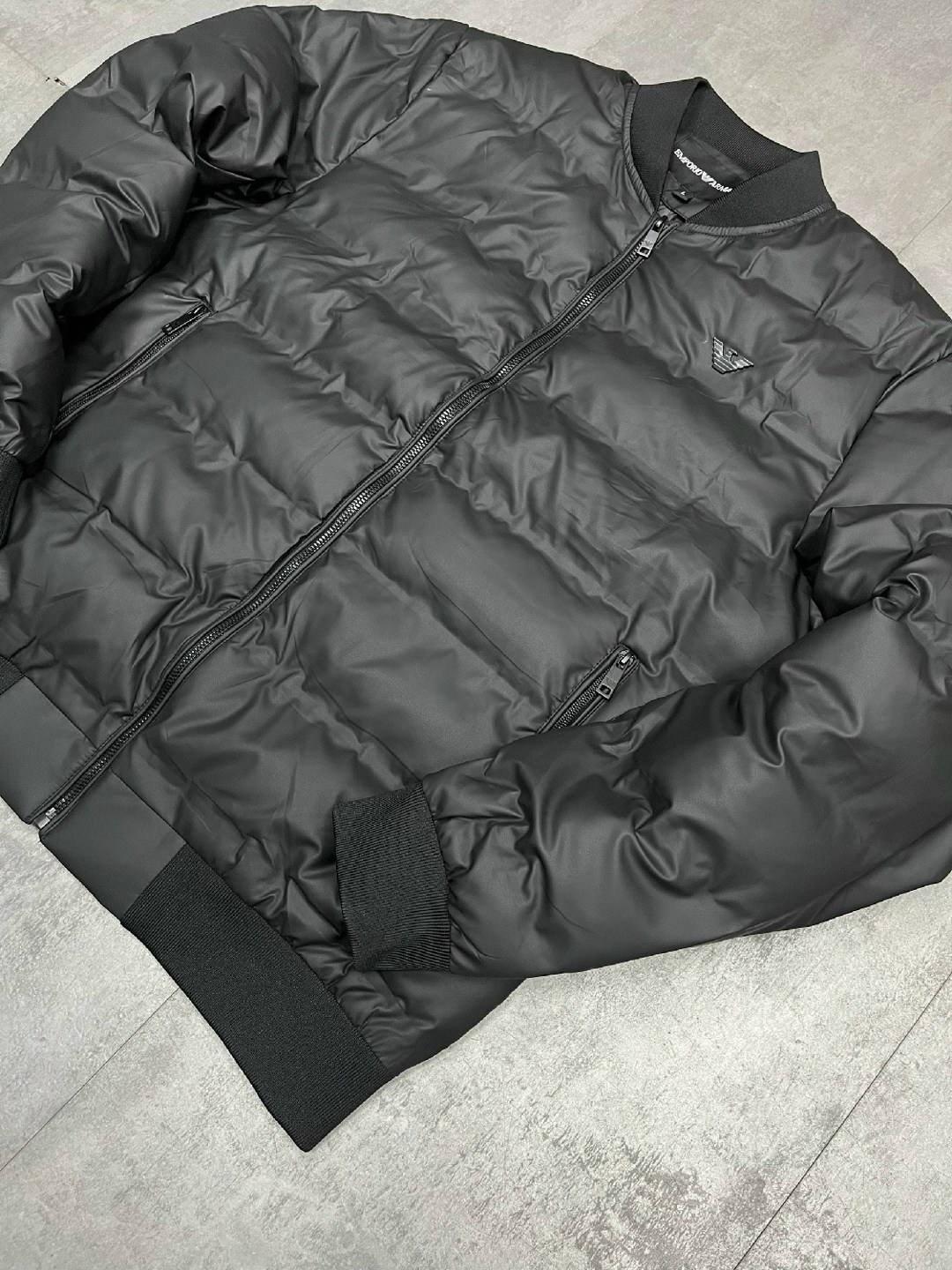 бомбер emporio armani,мужская куртка бомбер,куртка бомбер,бомбер армани мужской,emporio armani мужская куртка