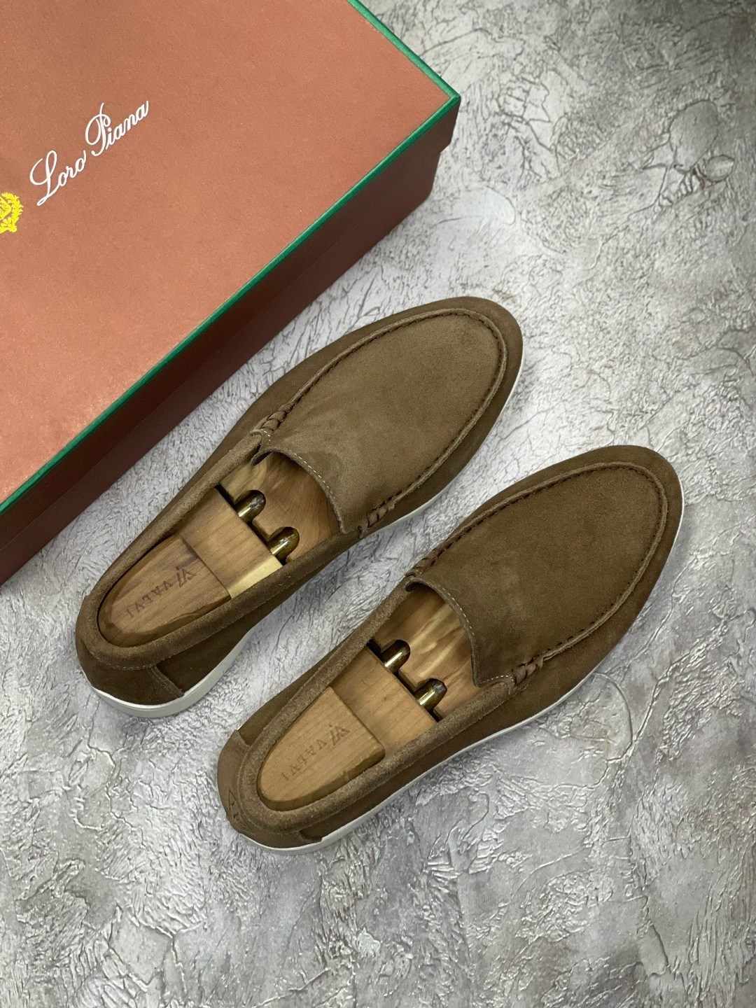 loro piana мужские лоферы,мужские замшевые лоферы,замшевые лоферы summer walk loro piana серый,лоферы loro piana,замшевые лоферы