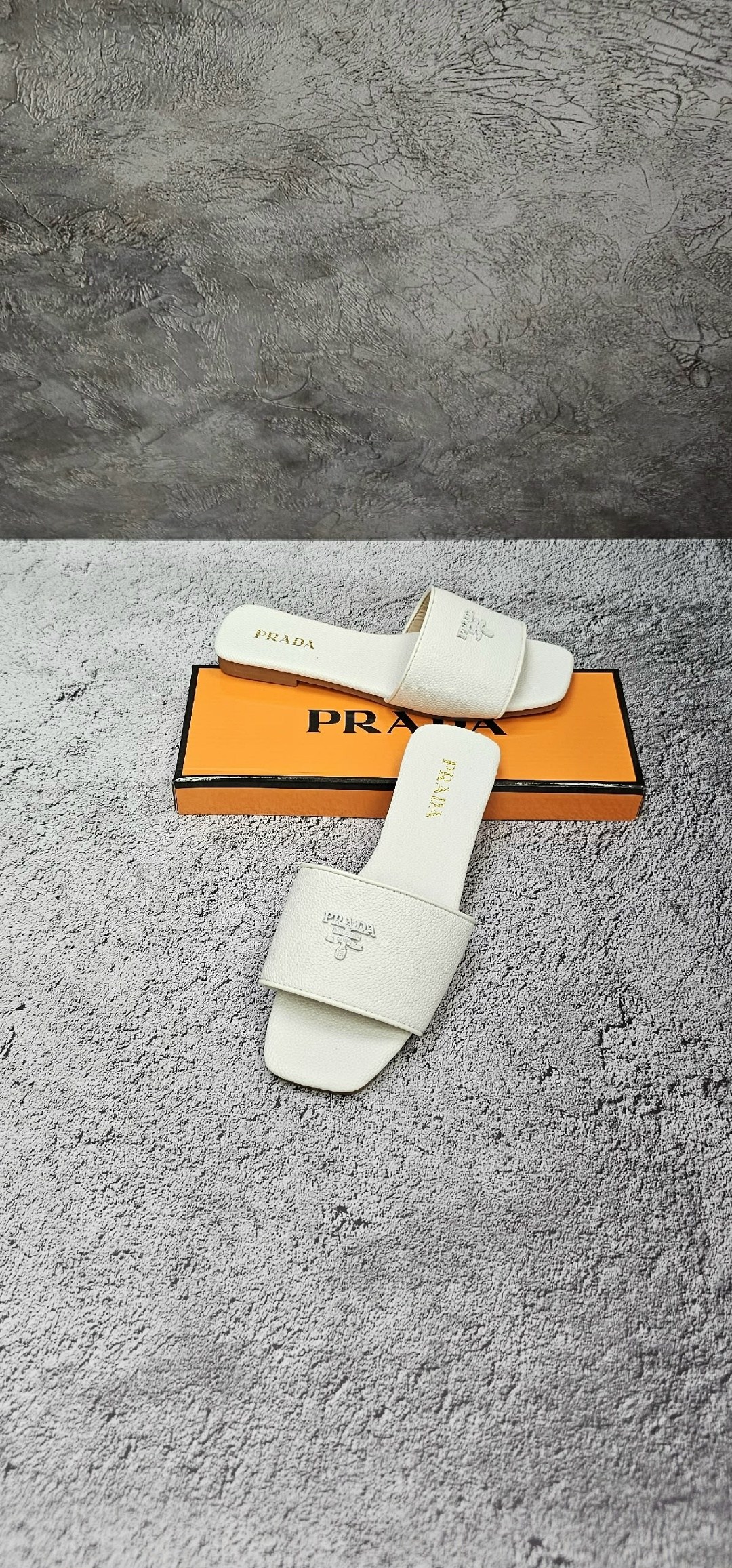 шлепки прада женские,женские шлепанцы prada,шлепки прада,шлепанцы prada,женские шлепанцы