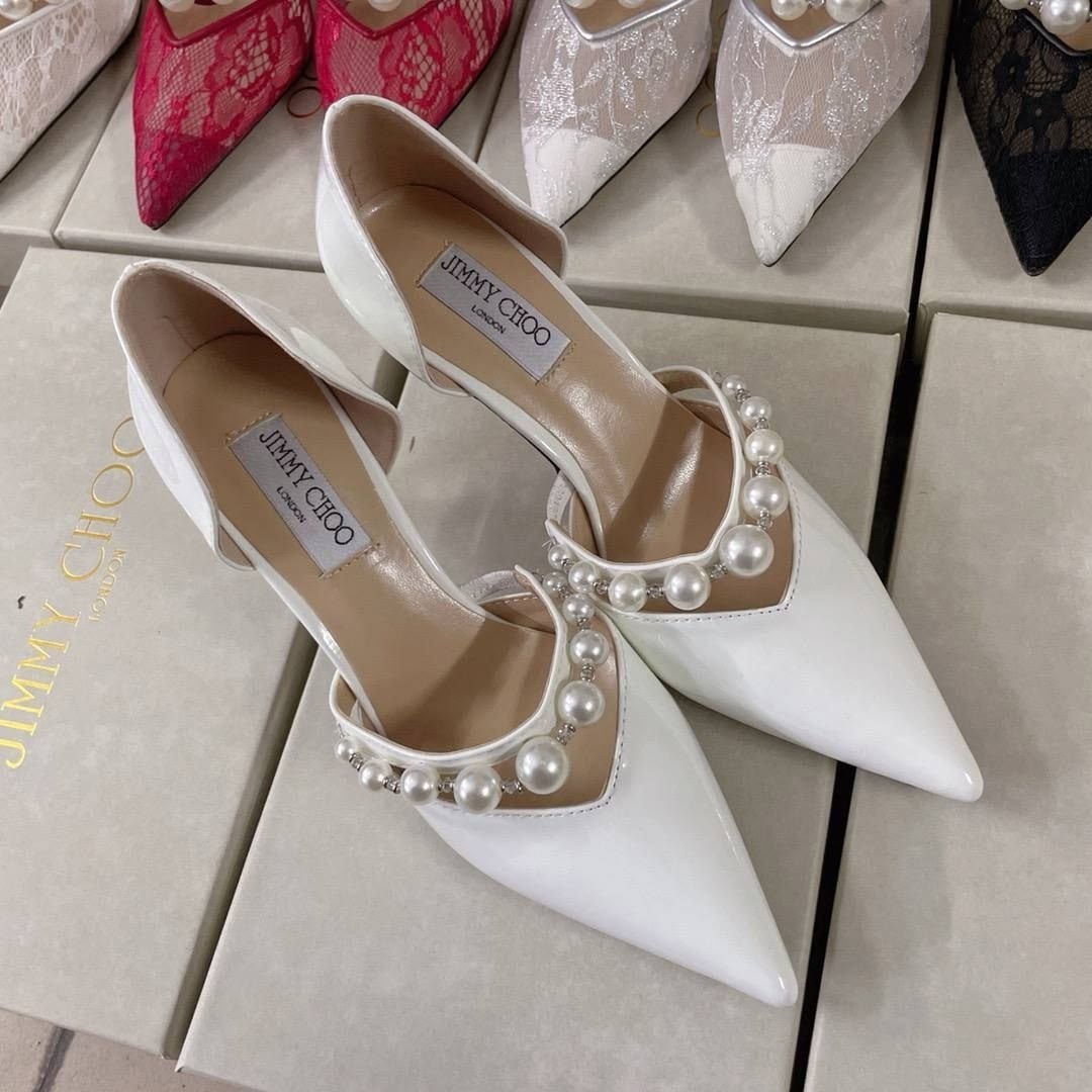 черные лаковые туфли jimmy choo с жемчугом,туфли jimmy choo,туфли женские jimmy choo,туфли на высоком каблуке прада jimmy choo,женские кожаные туфли jimmy choo 2026 черные с украшением под жемчуг