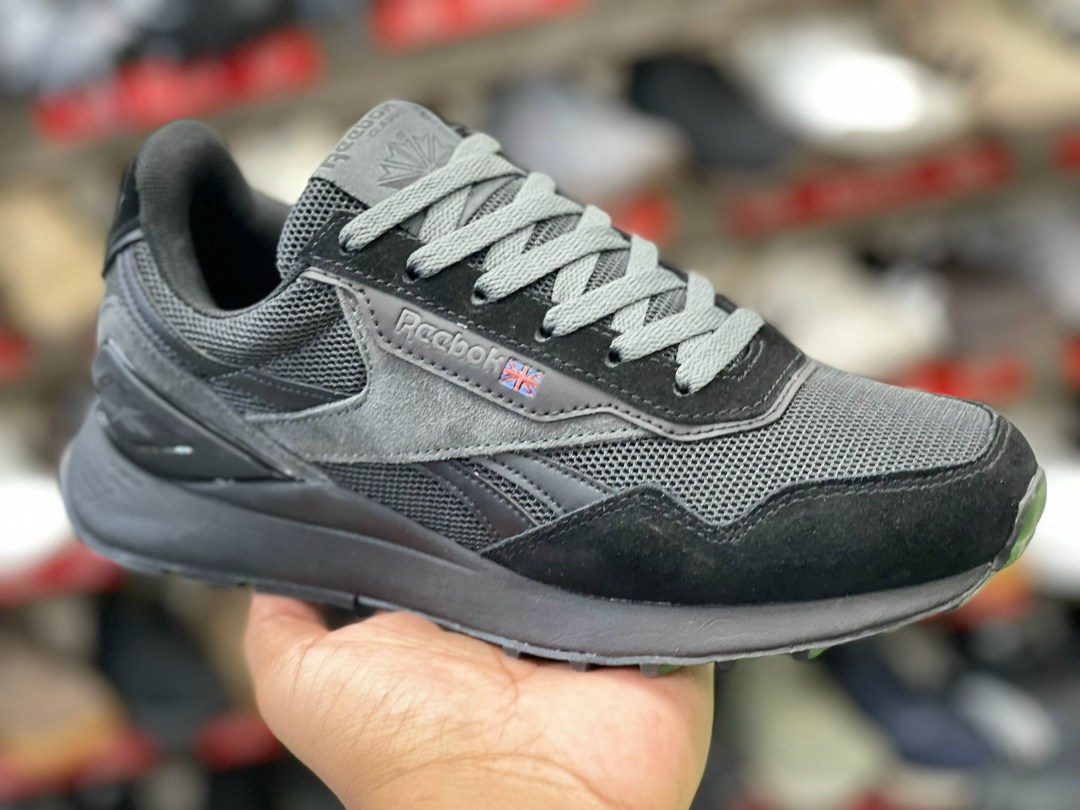 кроссовки reebok,кроссовки мужские reebok,мужские повседневные кроссовки gl1100 reebok серый,кроссовки reebok classic,кроссовки