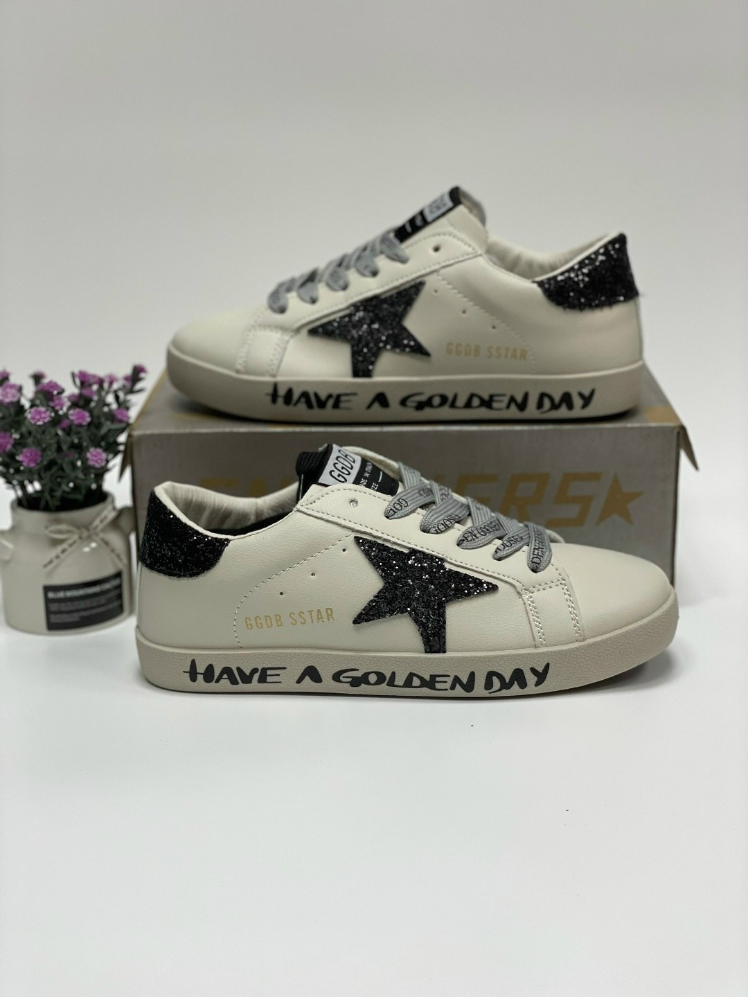 ,кроссовки golden goose,кеды golden goose,женские кроссовки,кроссовки стильные