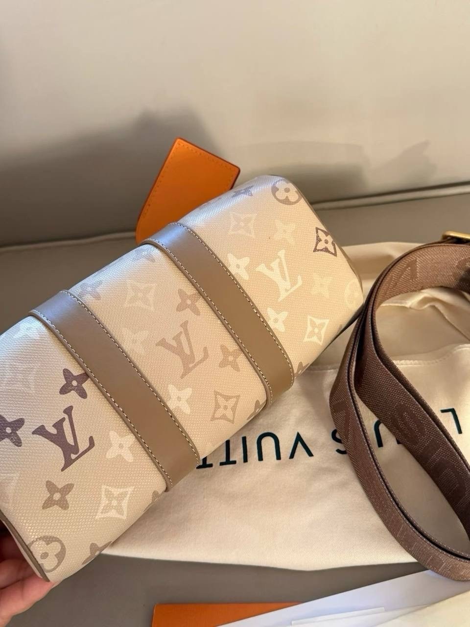 сумка louis vuitton,louis vuitton сумка на плечо,сумка женская louis vuitton,модная женская сумка,луи виттон сумка