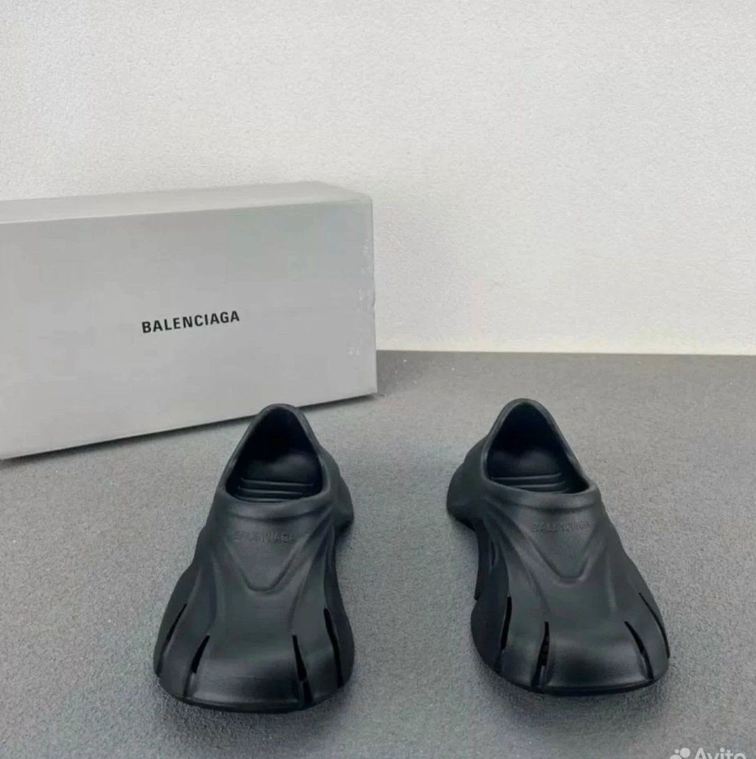 шлепанцы баленсиага,кроссовки в стиле balenciaga мужские кроссовки для бега,,сланцы баленсиага,сандалии мужские