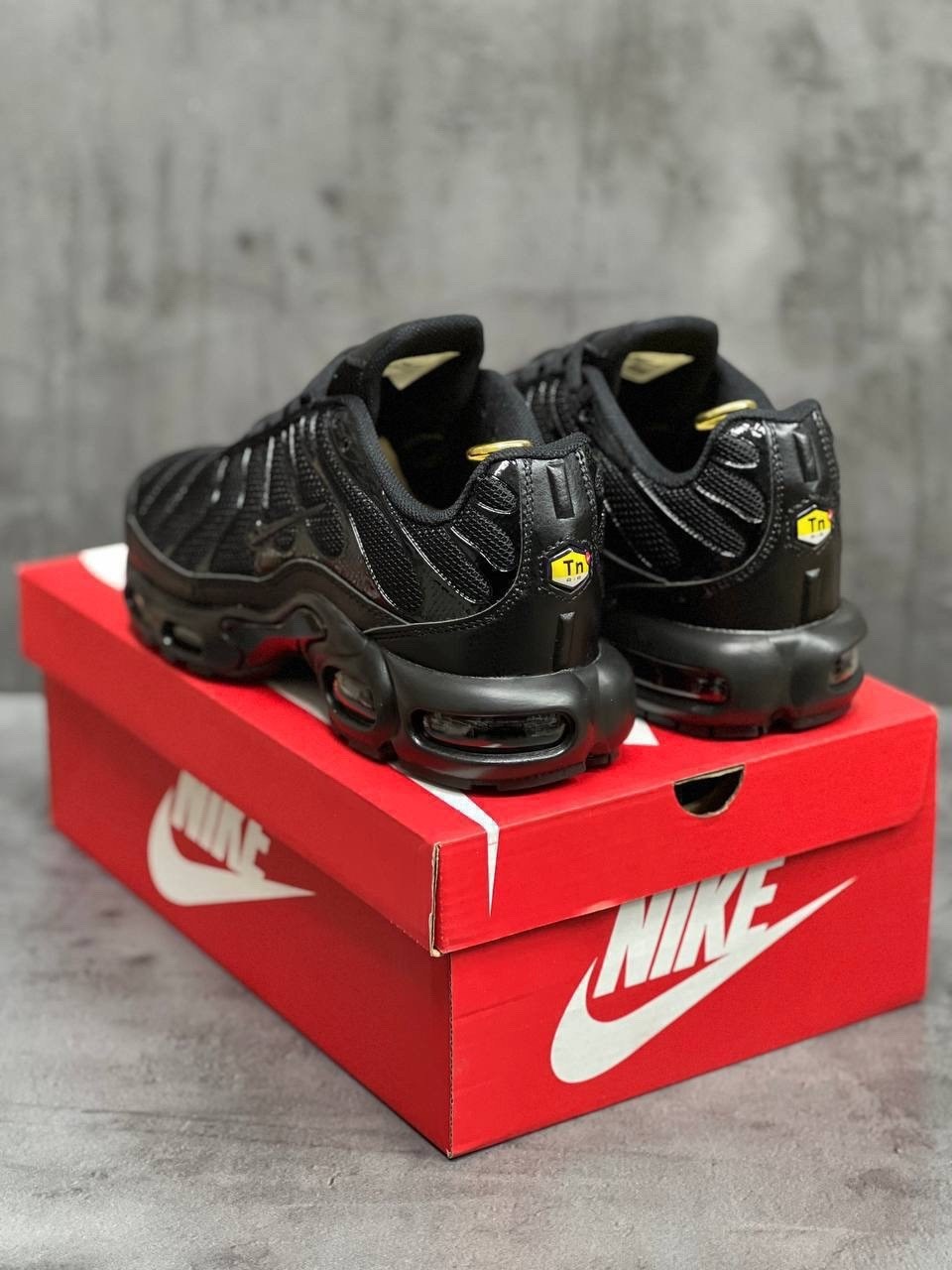 кроссовки nike air max tn plus,найк шокс суприм,кроссовки nike air max tn,мужские кроссовки nike air max tn plus,кроссовки nike air max plus