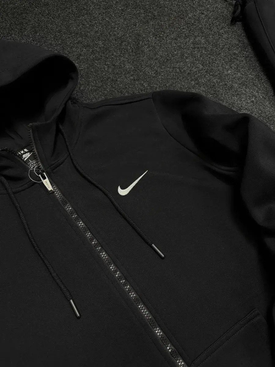 спортивный костюм найк мужской черный с капюшоном,спортивный костюм nike,спортивный мужской костюм nike,спортивный костюм nike на флисе,костюм найк мужской черный с капюшоном спортивный костюм