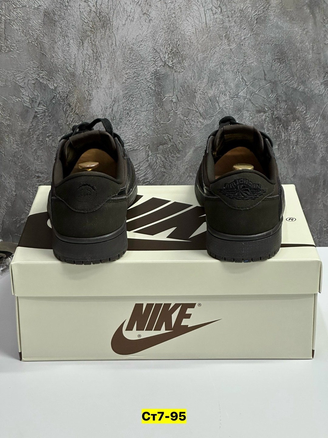 кроссовки nike air jordan 1 low travis scott,кроссовки nike air jordan travis scott,кроссовки мужские nike air jordan,кроссовки,кроссовки мужские nike air