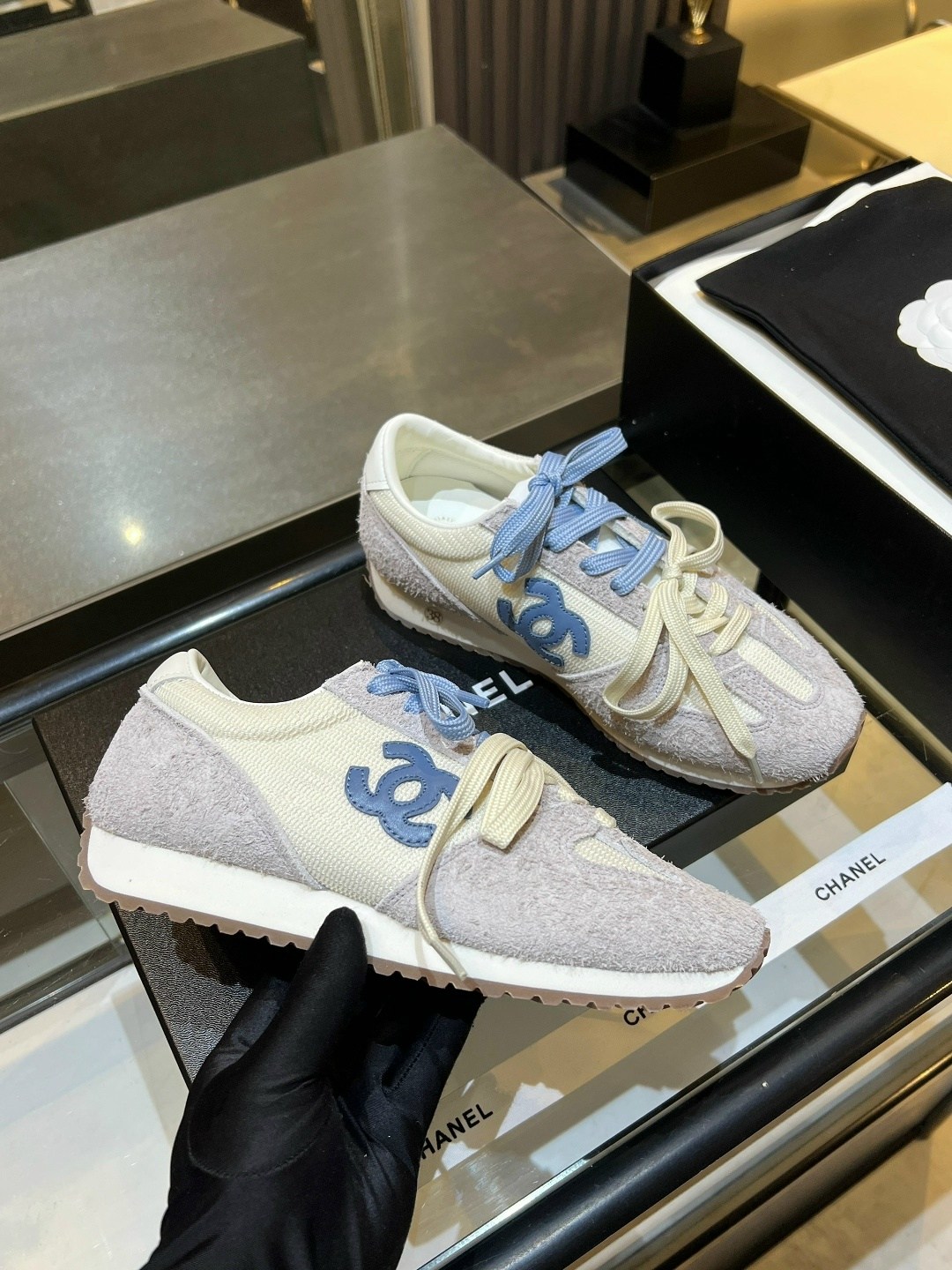 ,кроссовки женские chanel,chanel кроссовки,женские кроссовки,брендовые кроссовки