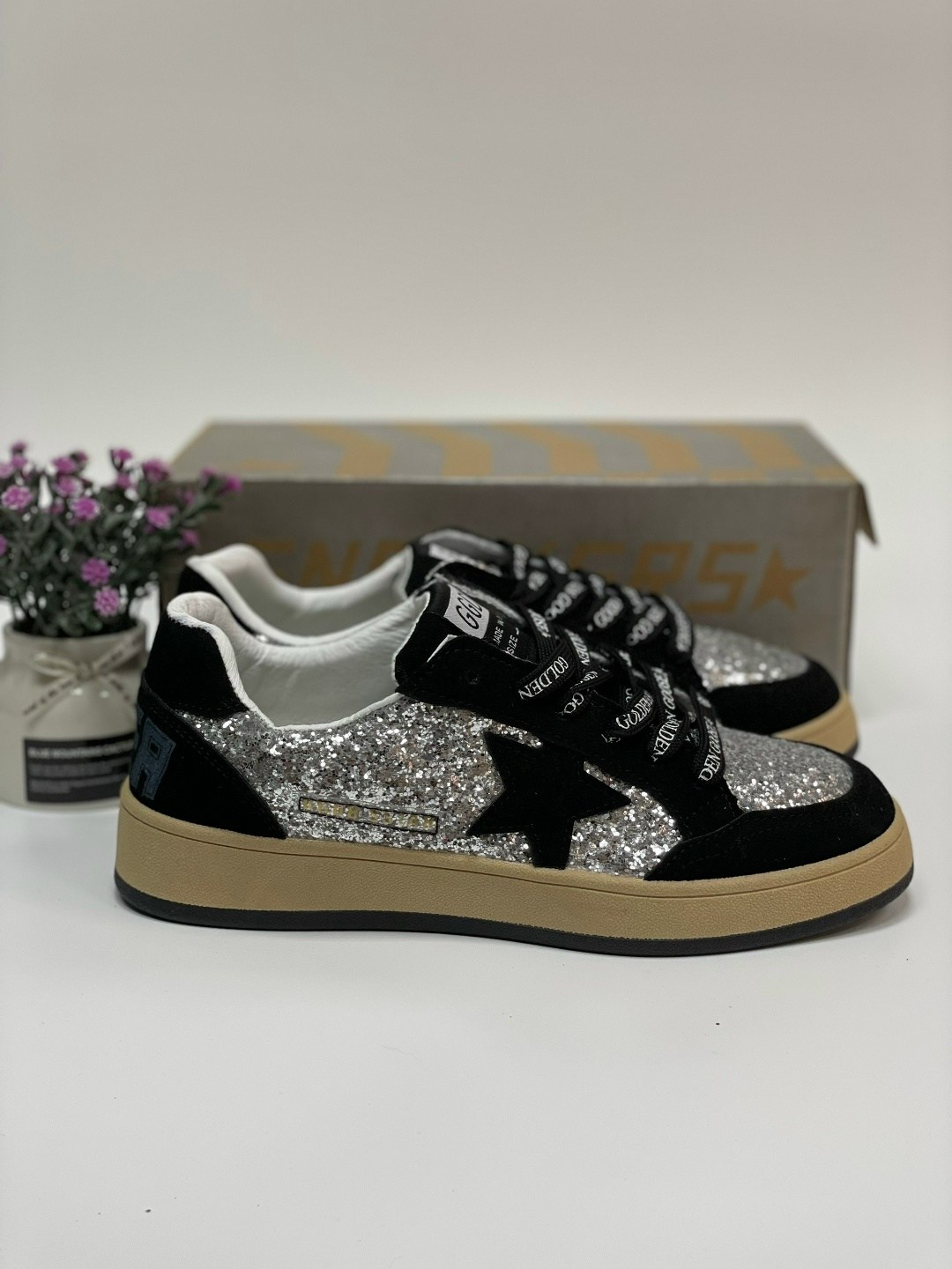 кроссовки golden goose с пайетками на платформе,,кеды golden goose, женская,golden goose кроссовки