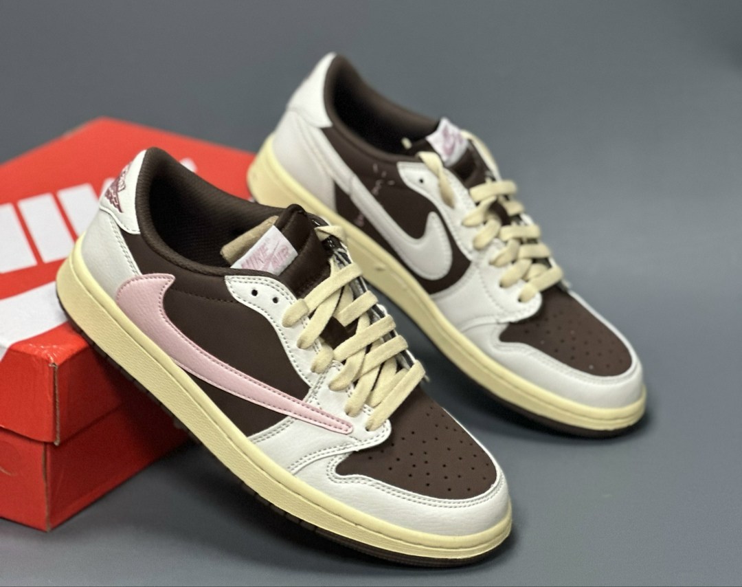 air jordan 1 low travis scott,nike air jordan 1 low travis scott,кроссовки nike air jordan 1 low x travis scott,nike air jordan 1 low travis scott reverse mocha,travis scott x nike air jordan 1 low