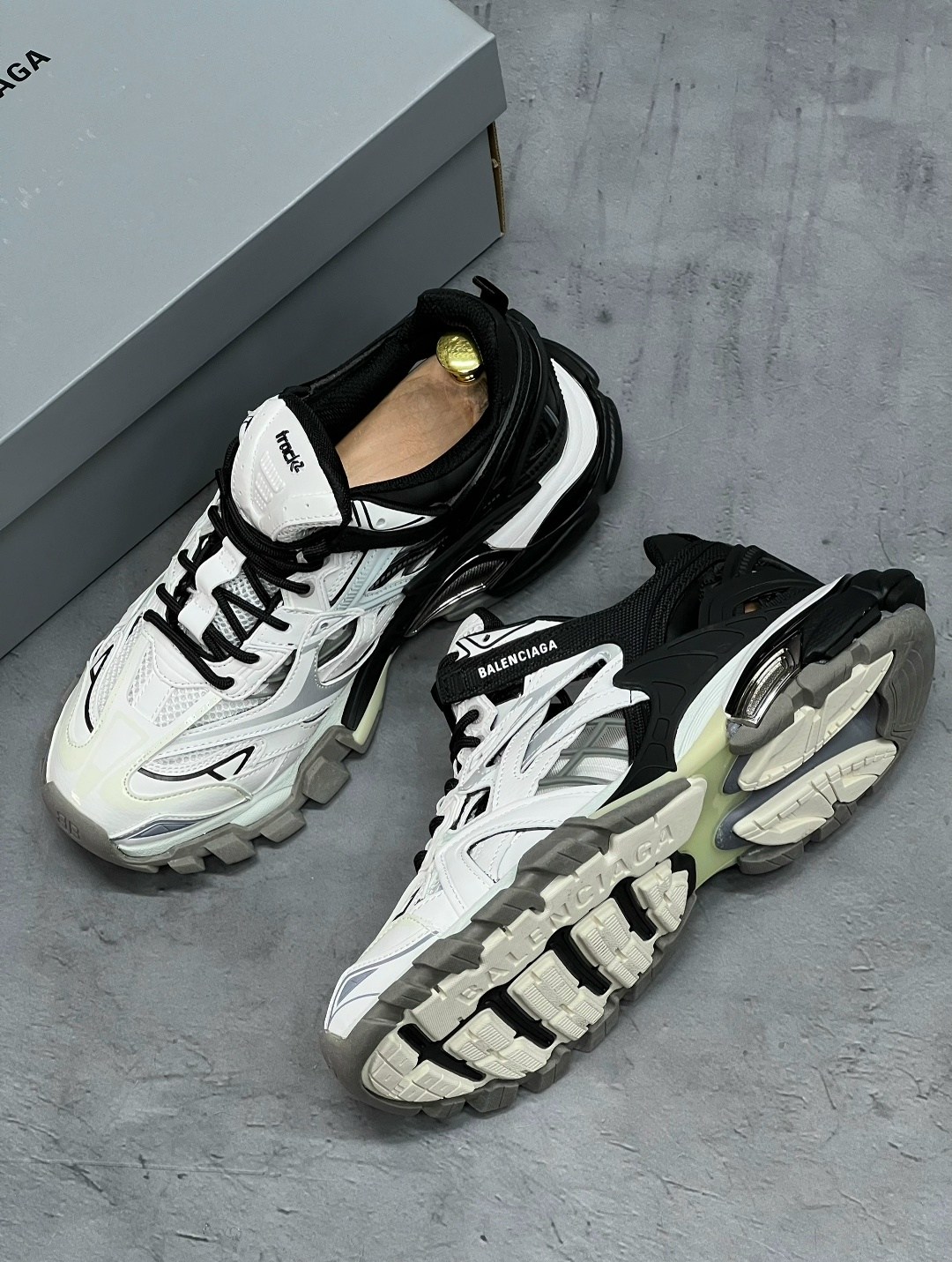 кроссовки balenciaga track 2,кроссовки balenciaga track,balenciaga кроссовки,кроссовки женский balenciaga,кроссовки balenciaga track.2 trainer black white черный
