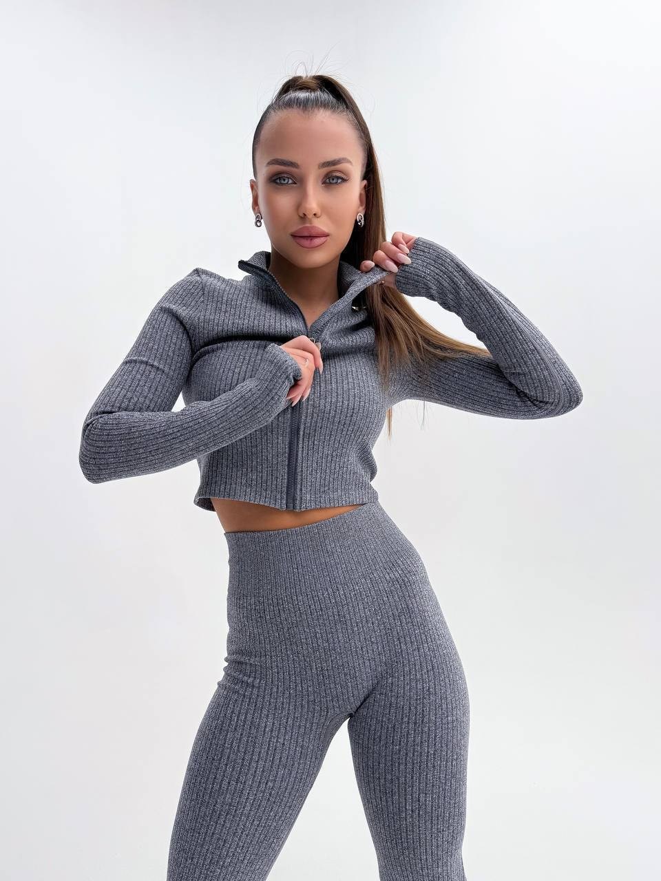спортивный костюм для фитнеса женский,спортивные костюмы для фитнеса,костюм для фитнеса,женский костюм для фитнеса,женские костюмы спортивные