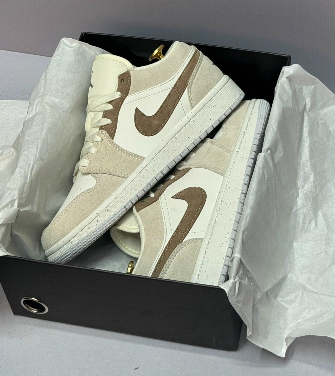 nike air jordan 1 low se,nike air jordan 1 low,air jordan 1 low,кроссовки,air jordan 1 low se craft inside out taupe haze