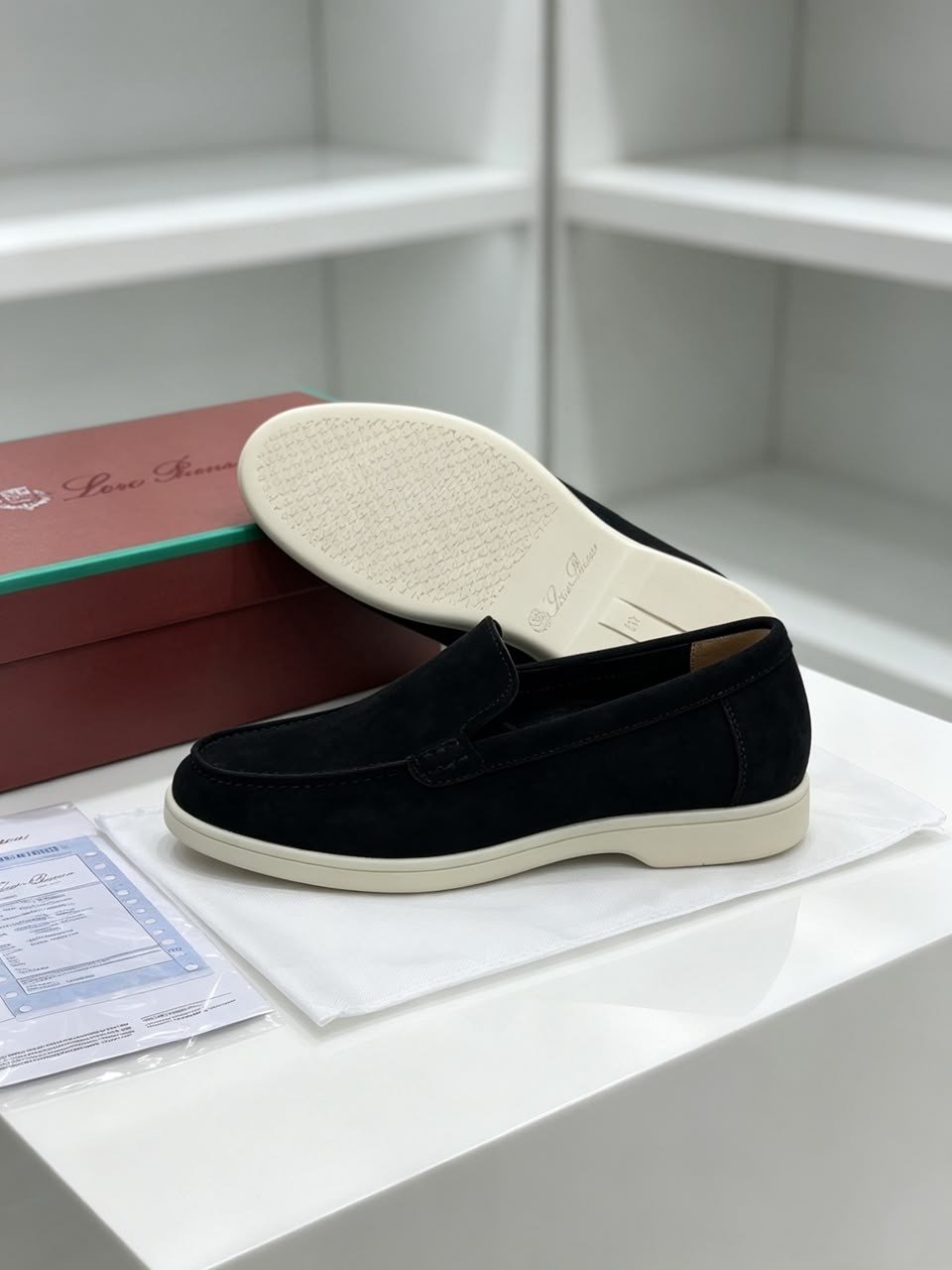 мужские замшевые лоферы loro piana summer walk,loro piana мужские лоферы,лоферы из натуральной замши loro piana,лоферы loro piana,замшевые лоферы loro piana