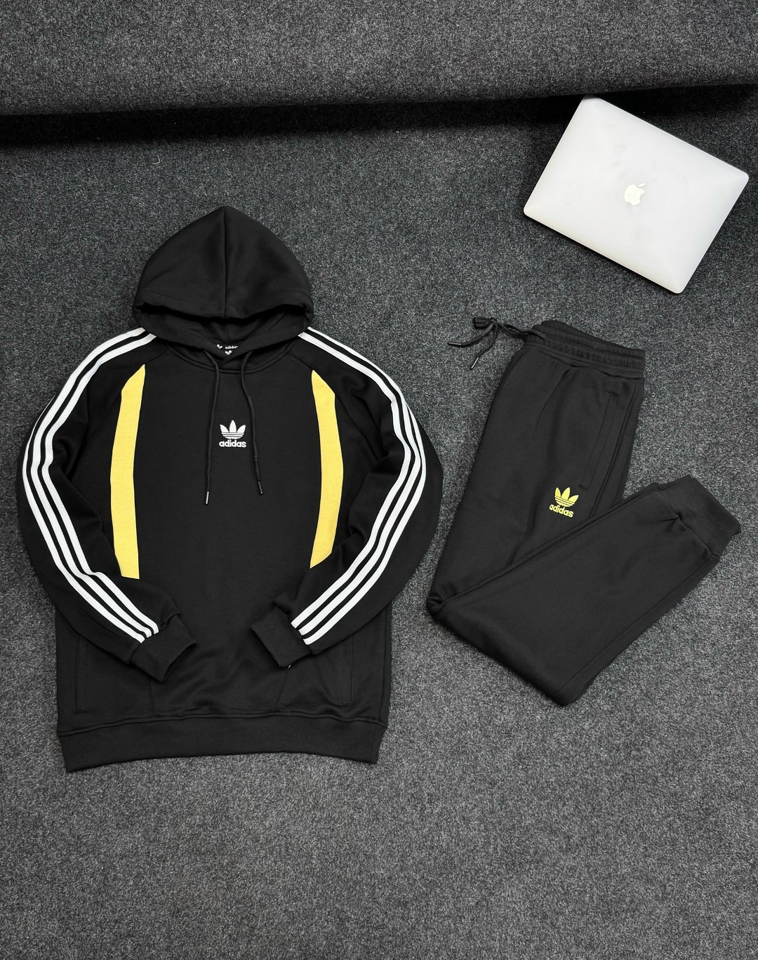 adidas спортивный костюм,спортивный костюм мужской adidas,спортивные костюмы мужские,спортивные костюм,спортивный костюм адидас