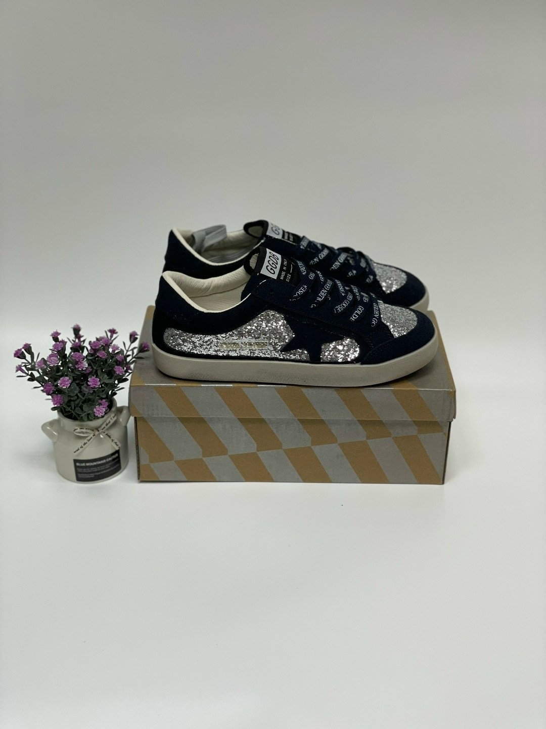 кроссовки golden goose с пайетками на платформе,кеды golden goose женские,кроссовки golden goose,кеды golden goose,кеды golden goose golden goose кеды golden goose