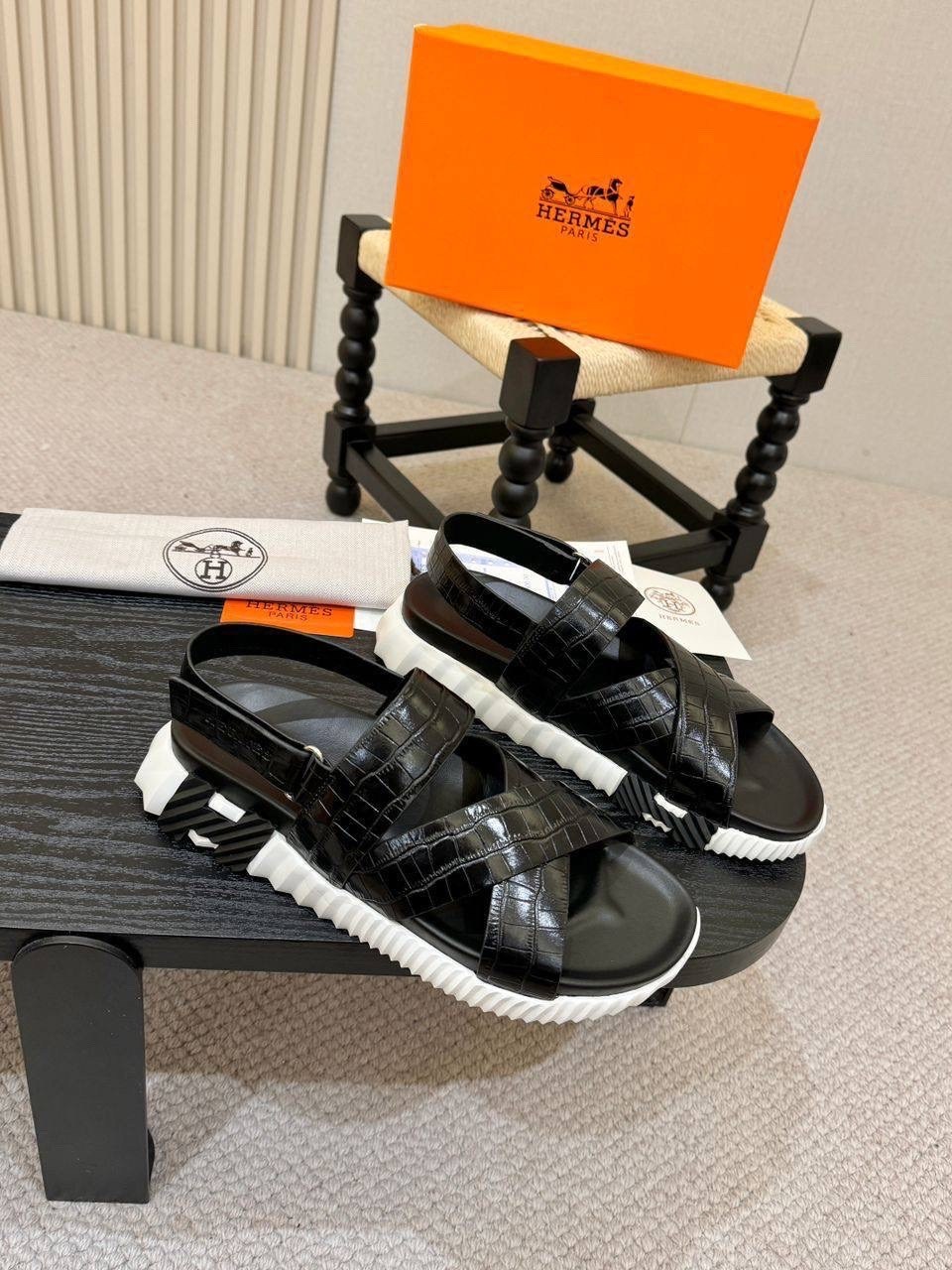сандалии hermes,hermes сандалии мужские,босоножки hermes,hermes шлепанцы,сандали hermes