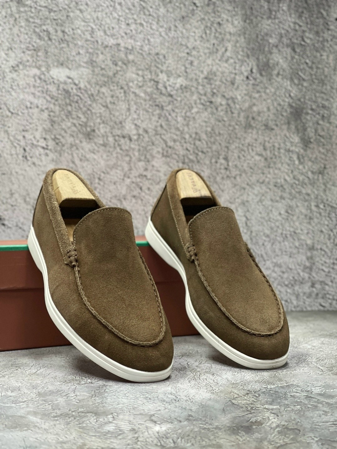 loro piana мужские лоферы,мужские замшевые лоферы,замшевые лоферы summer walk loro piana серый,лоферы loro piana,замшевые лоферы
