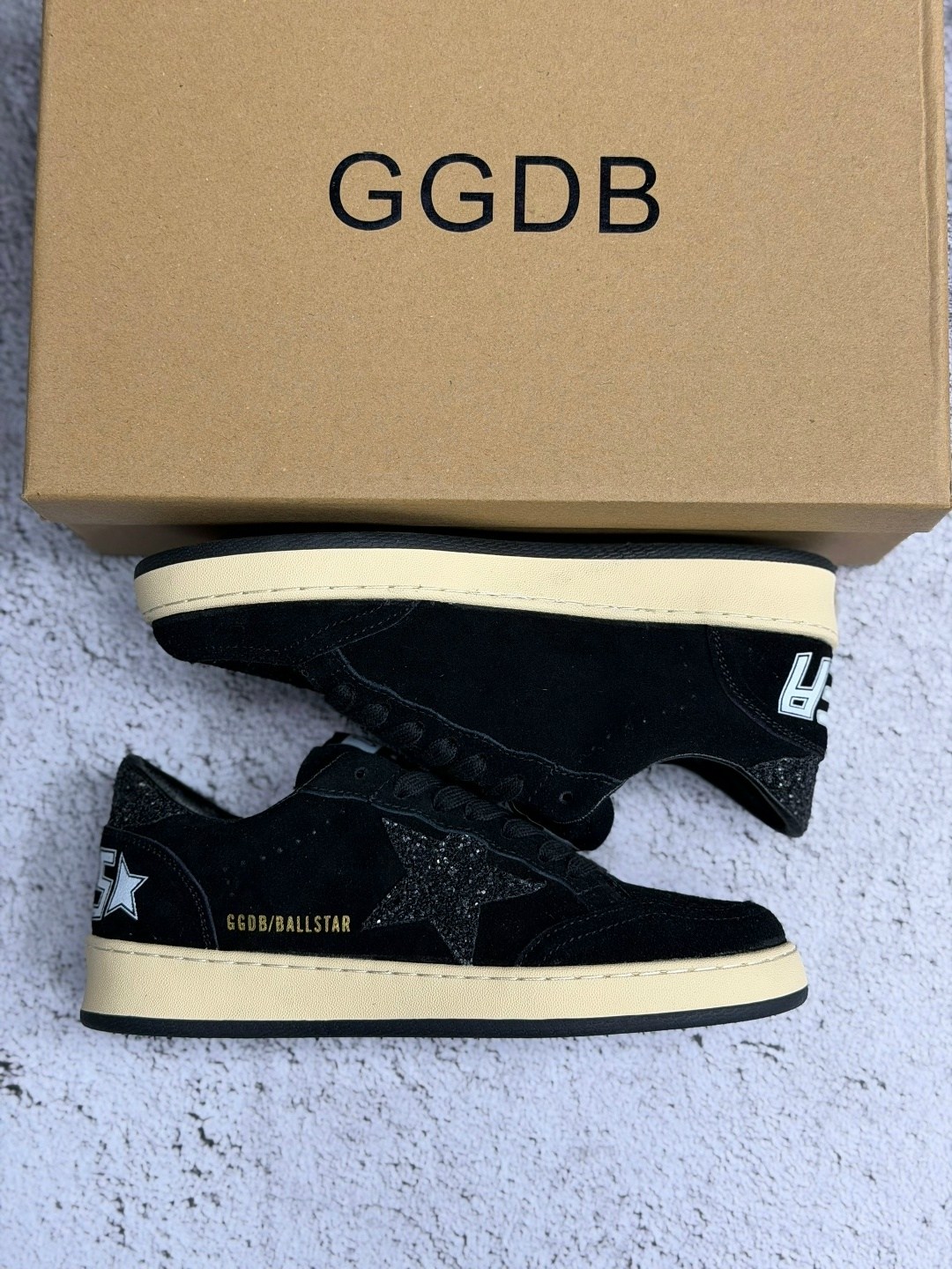 кроссовки golden goose,golden goose кеды,golden goose чёрные женские замшевые кеды hi star,,golden goose замшевые кеды hi star цвет чёрный