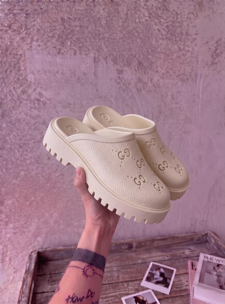 ,шлепанцы женские,шлепки гуччи женские 2026,шлепки gucci женские белые,сабо гуччи на платформе