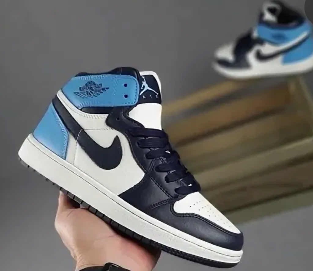 кроссовки nike air jordan 1,мужские кроссовки nike air jordan 1 retro high,nike air jordan 1 retro high og,кроссовки nike air jordan 1 retro high og,кроссовки nike air jordan 1 retro high
