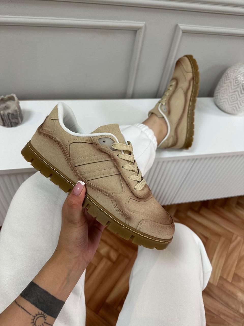 ,женские кроссовки,бежевые кроссовки,кроссовки повседневные,женская