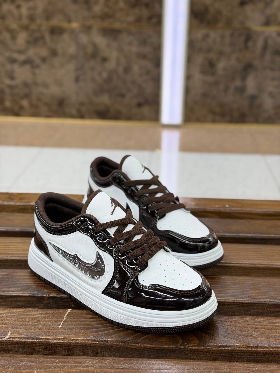 кроссовки, женская,лаковые найки,кроссовки nike air jordan 1 low,обуви