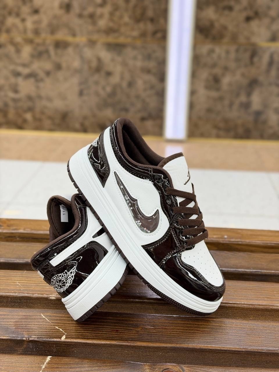 кроссовки, женская,лаковые найки,кроссовки nike air jordan 1 low,обуви