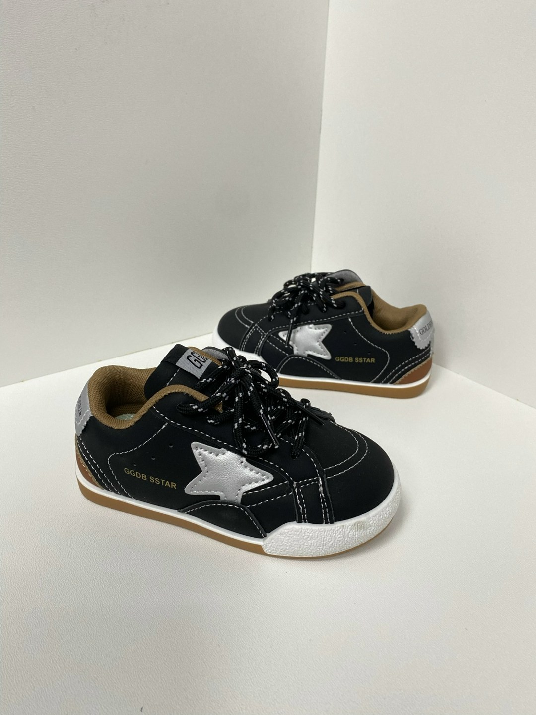 ,кроссовки golden goose,обуви,низкие кроссовки,повседневная