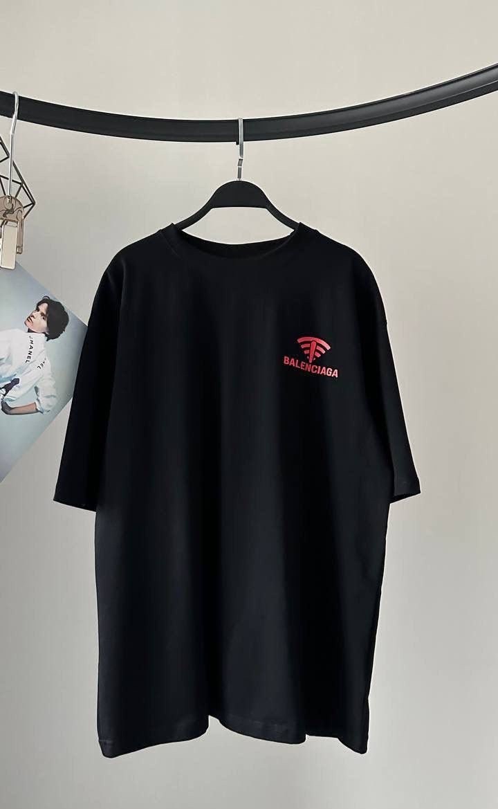 balenciaga футболка,баленсиага кристобаль,свитшот баленсиага адидас,balenciaga balenciaga,balenciaga t shirt