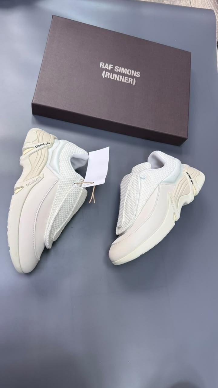 кроссовки raf simons antei,кроссовки raf simons,кроссовки raf simons antei белые,кроссовки raf simons cylon-21 off white black кремовый,кроссовки raf simons (runner) antei