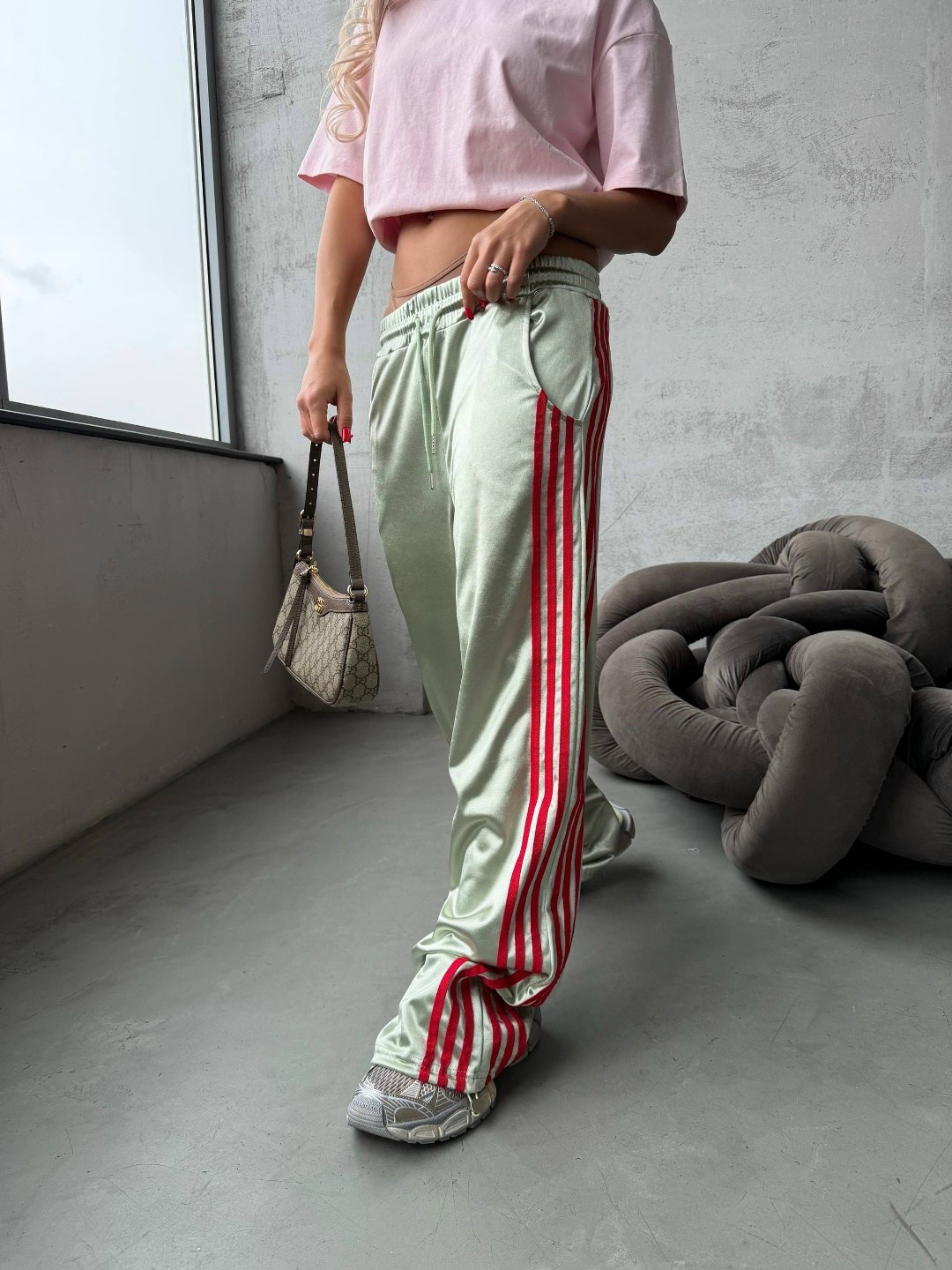 красные спортивные брюки adidas originals firebird,спортивные штаны,cпортивные штаны женские,спортивные штаны женские широкие