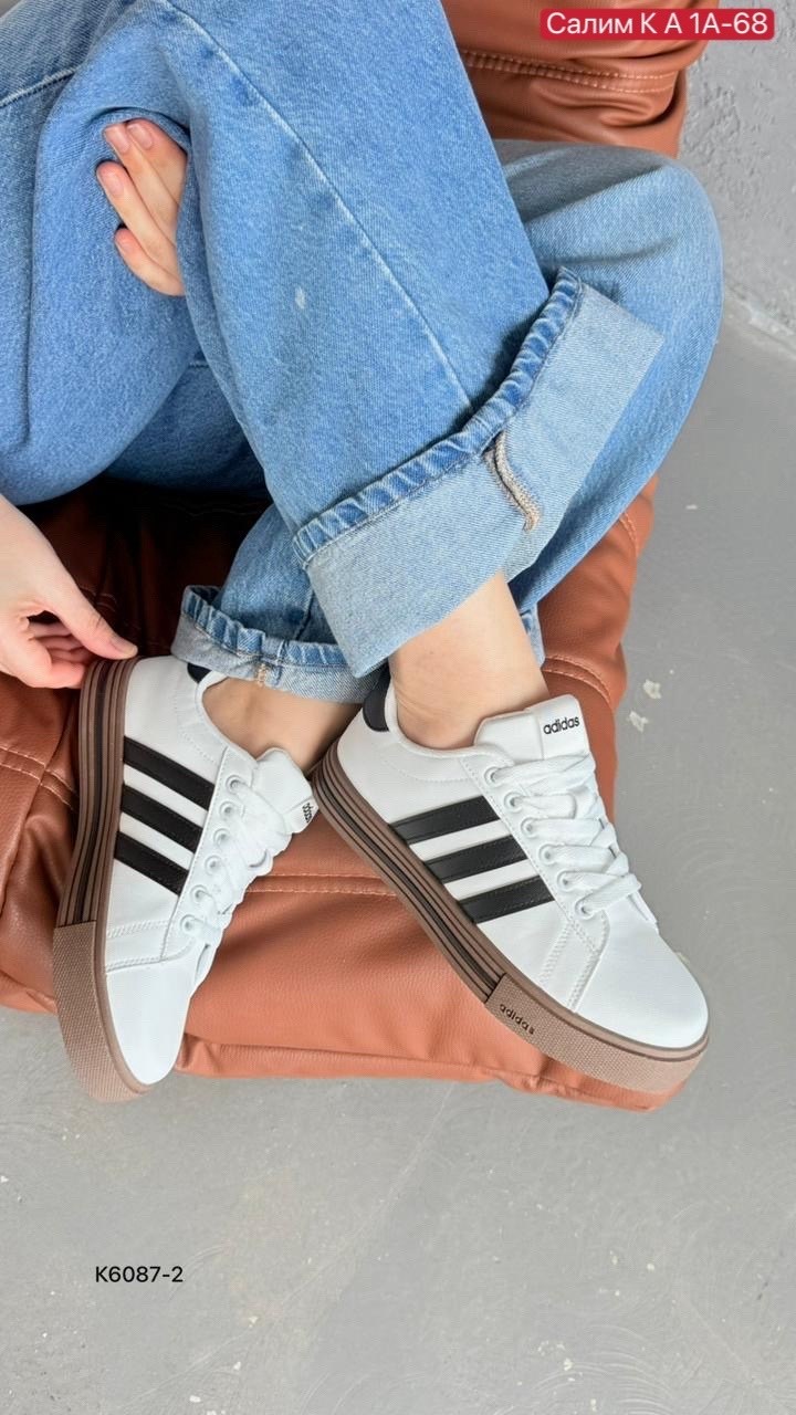 ,женские кроссовки,кроссовки adidas,женская ,низкие кроссовки