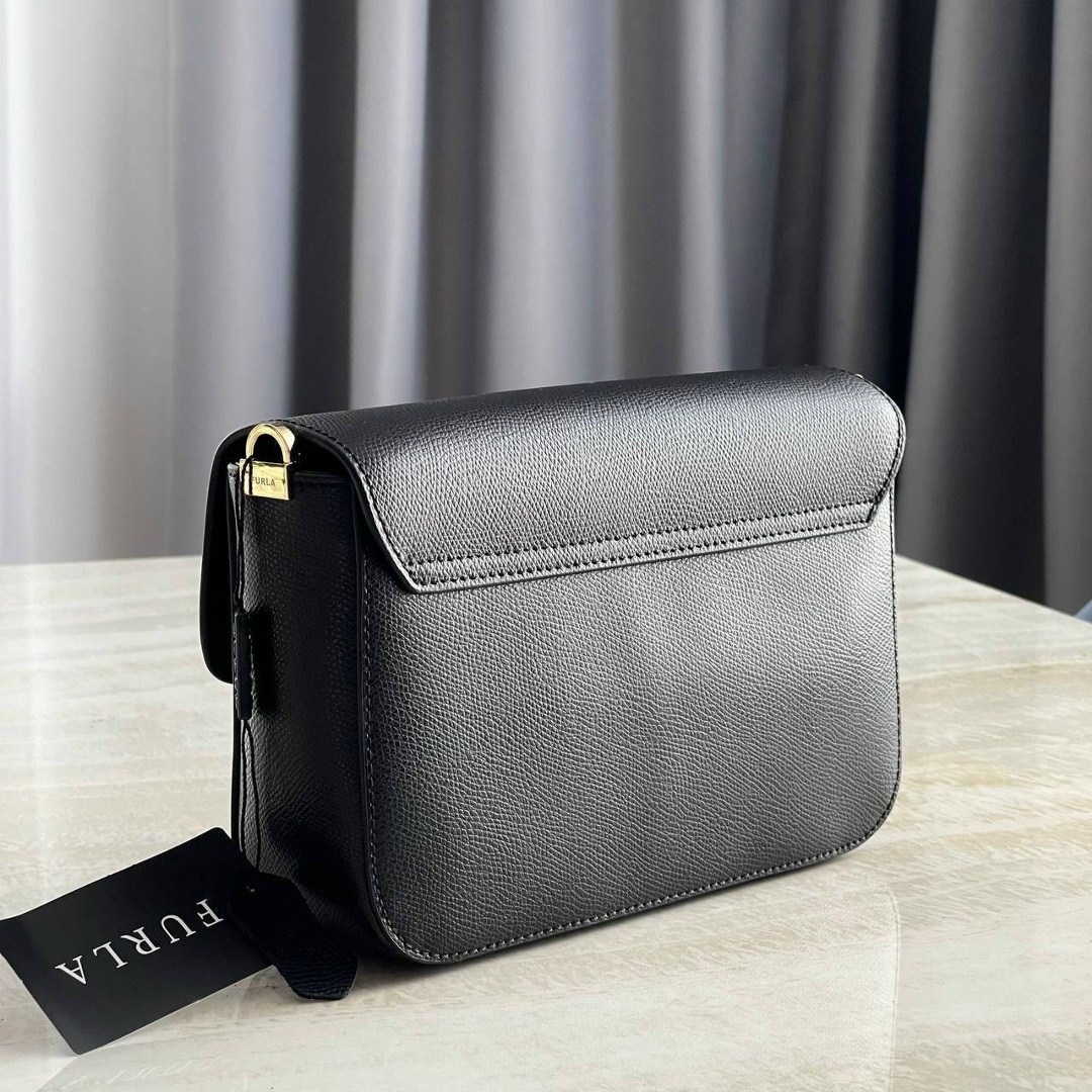 женская сумка furla,сумка furla,сумка фурла белла,сумка фурла с клапаном,сумка