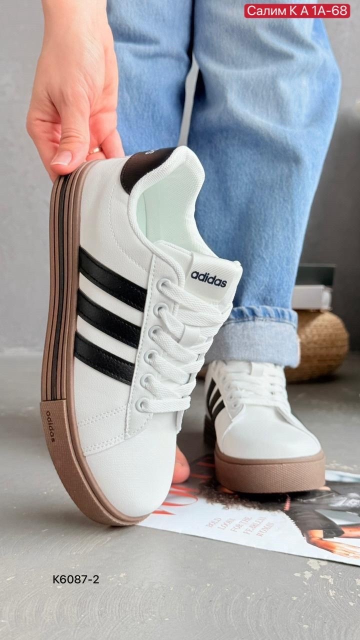 ,женские кроссовки,кроссовки adidas,женская ,низкие кроссовки