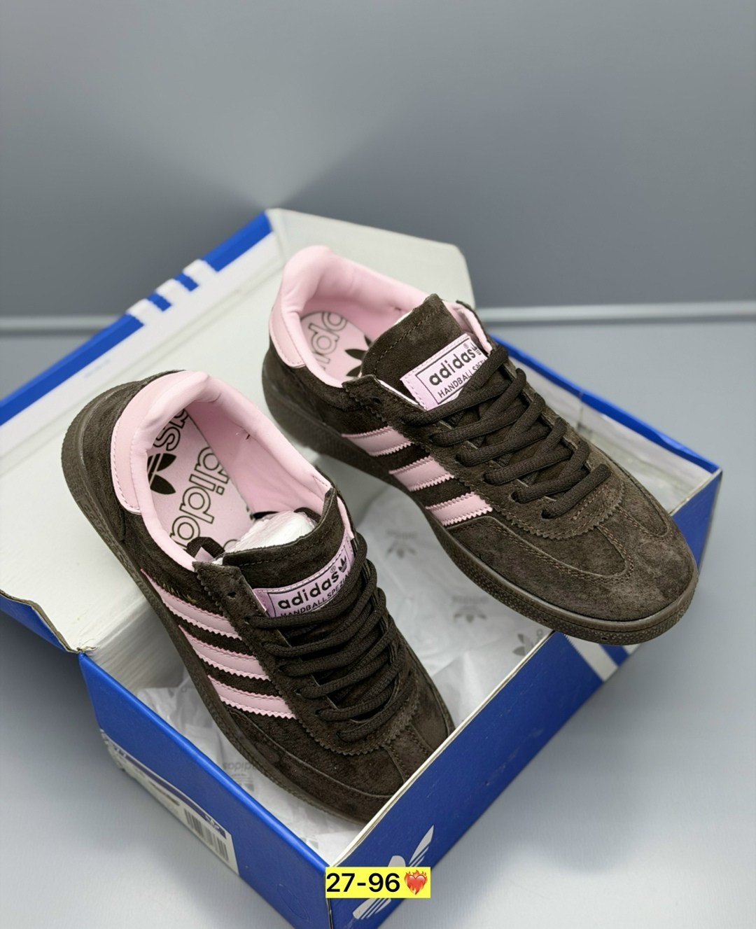 ,женские кроссовки adidas,кроссовки adidas spezial,кроссовки adidas,кроссовки adidas samba