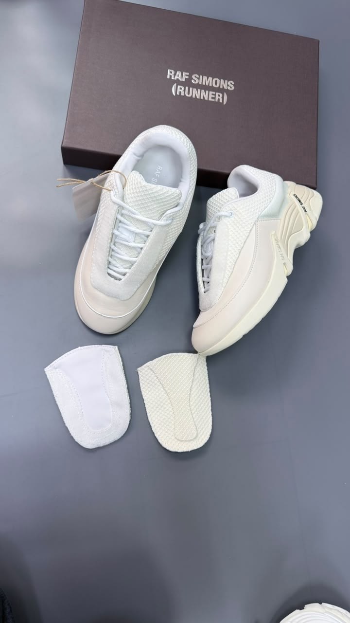 кроссовки raf simons antei,кроссовки raf simons,кроссовки raf simons antei белые,кроссовки raf simons cylon-21 off white black кремовый,кроссовки raf simons (runner) antei